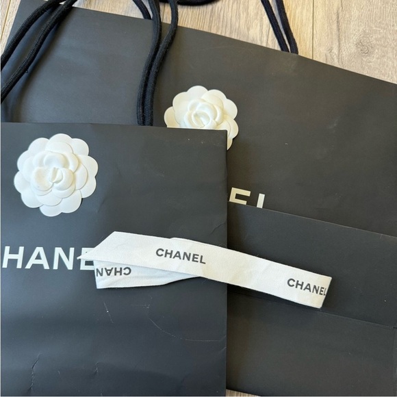 Set of 2 CHANEL Shopping Bags - Picture 1 of 5
